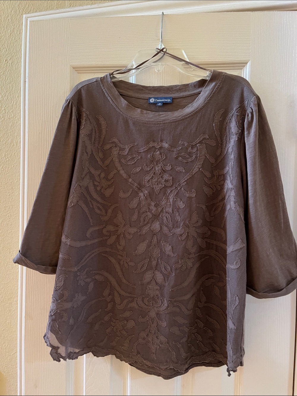 Democracy Brown Embroidered Scoop Neck Rolled Sleeve Top-Medium